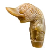 Seltener Krisgriff aus gr&uuml;nlichem Horn (Rajamala Dursasana), Java, Tegal, 20. Jhdt.