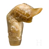 Seltener Krisgriff aus gr&uuml;nlichem Horn (Rajamala Dursasana), Java, Tegal, 20. Jhdt.
