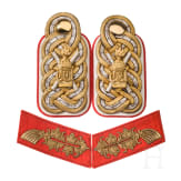 Kaiser Wilhelm II - a pair of shoulder boards as Generalfeldmarschall and regimental commander