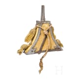 A large, deluxe German musketeer powder flask, circa 1600