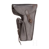 A Roth-Steyr M 1907, "older production", with holster