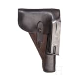 A FN HP M 35 with holster