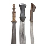 Drei Schwerter und Messer, Zentralafrika, um 1900