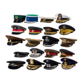 Konvolut 20 internationale Kopfbedeckungen etc., 20. Jhdt.
