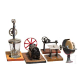 Ludwig und Maximilian Freiherr von Leonrod &ndash; Spiele aus der Jugendzeit - Modell-Dampfmaschine mit Zubeh&ouml;r, Hersteller Gebr&uuml;der Bing in N&uuml;rnberg