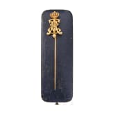 Prinz Ernst August von Hannover und Prinzessin Thyra - gemeinsame goldene Geschenknadel in Etui