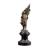 Bronzefigur eines Feuerwehrmanns