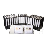 20 file folders of fotos, lithos and picture post cards of the Imperial German Army
