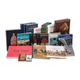 Book collection about uniforms / militaria