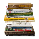 Book collection about uniforms / militaria