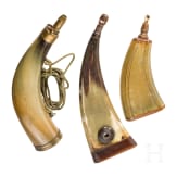Zwei Pulverflaschen und ein Pulverhorn, deutsch, 18./19. Jhdt.