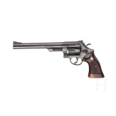 Smith & Wesson Mod. 29-2, " The .44 Magnum"