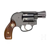Smith & Wesson Mod. 36, "The Bodyguard Airweight", im Karton