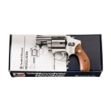 Smith & Wesson Mod. 640, "The .38 Centennial Stainless", im Karton