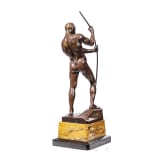 H. Riese - Bronzefigur eines Bogenspanners, 20. Jhdt.
