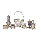 Sechs Silberobjekte f&uuml;r eine Tee-/Kaffetafel, deutsch, um 1900
