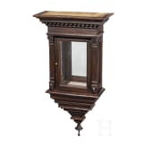 Kleine H&auml;ngevitrine mit Geheimf&auml;chern, deutsch, um 1880