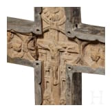 Zweiseitig beschnitzes Holzkreuz, S&uuml;dosteuropa, 17. - 18. Jhdt.