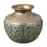 Reich reliefiertes Wassergef&auml;&szlig;, Indien, 19. Jhdt.
