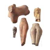 Zw&ouml;lf Figurenfragmente aus Ton, Griechenland und Kleinasien, 2./1. Jtsd. v. Chr.