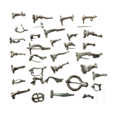 32 Bronze-Fibeln, r&ouml;misch, 1. - 4. Jhdt.