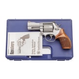 Smith & Wesson Mod. 686-4, "The .357 Distinguished Combat Magnum Stainless" - Security Special, im Koffer