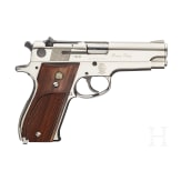 Smith & Wesson Mod. 39-2, "1st Generation DA mm", nickel-plated, new in box