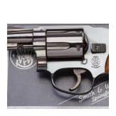Smith & Wesson Mod. 49, "The Bodyguard", im Karton