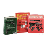 Drei B&uuml;cher zum Thema Ordonnanz-Faustfeuerwaffen