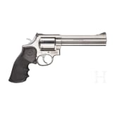 Smith & Wesson Mod. 686-3, "The .357 Distinguished Combat Magnum Stainless", Ausf&uuml;hrung "Classic Hunter", im Karton