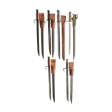 Sechs japanische Bajonette vom Typ Arisaka