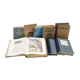 Neun Militaria-B&uuml;cher