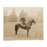 Kronprinz Wilhelm von Preussen - signiertes gro&szlig;formatiges Foto zu Pferd in &ouml;sterreichischer Generalsuniform, 1909