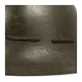 Zwei Stahlhelme Mk II, Gro&szlig;britannien, 1940er Jahre