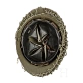 Zwei Stahlhelme M 26 (Adrian), Frankreich