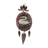 Granat-Medaillon mit Schwan