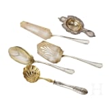 Silbernes Set von Geb&auml;ckschaufel, Torten- und Spargelheber sowie Teesieb und Schauml&ouml;ffel, deutsch, fr&uuml;hes 20. Jhdt.