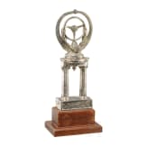 Versilberte Automobilrennen-Troph&auml;e der Weidlich Brothers als Motorsport-Memorabilia, USA
