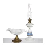 Petroleumlampe und Fu&szlig;schale, B&ouml;hmen, Ende 19. Jhdt.