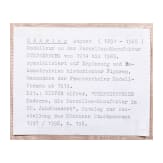 Klassizistischer Rahmen mit Porzellan-Maskarons, Entwurf August G&ouml;hrings (1891 - 1965), Nymphenburg, 20. Jhdt.