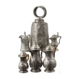 Zunftflasche und f&uuml;nf Kaffeek&auml;nnchen aus Zinn, s&uuml;ddeutsch, 18./fr&uuml;hes 19. Jhdt.