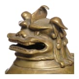 Bronzegef&auml;&szlig; in Form eines Fo-Hundes, China, 1. H&auml;lfte 20. Jhdt.