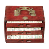 Kabinett mit Mahjong-Steinen, China, 19. Jhdt.