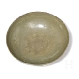 A Korean celadon bowl, Koryo Dynasty, 14th century
