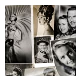 Konvolut mit ca. 52 Reklame-Fotos von Filmen der 1950er Jahre, Kinowerbung "Der Tiger von Eschnapur", "Wenn eine Frau liebt", "Die letzte Nacht", Fotokarte von Brigitte Bardot usw.