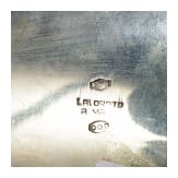 F&uuml;nf Schalen und zwei K&auml;nnchen, &uuml;berwiegend in Silberausf&uuml;hrung, 19./20. Jhdt.