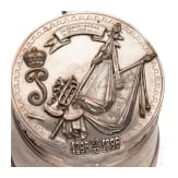 Bedeutender Silberhumpen, ein Geschenk zum 100. Jahrestag des 67. Tarutinsky-Infanterie-Regiments des Großherzogs von Oldenburg, Russland, datiert 1896