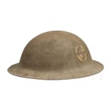 Zwei Stahlhelme M 17
