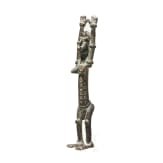Drei Manillen und eine Bronzefigur, Afrika, 19./20. Jhdt.