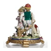 Figurengruppe "Kinder beim Puppenspiel", deutsch, 20. Jhdt.